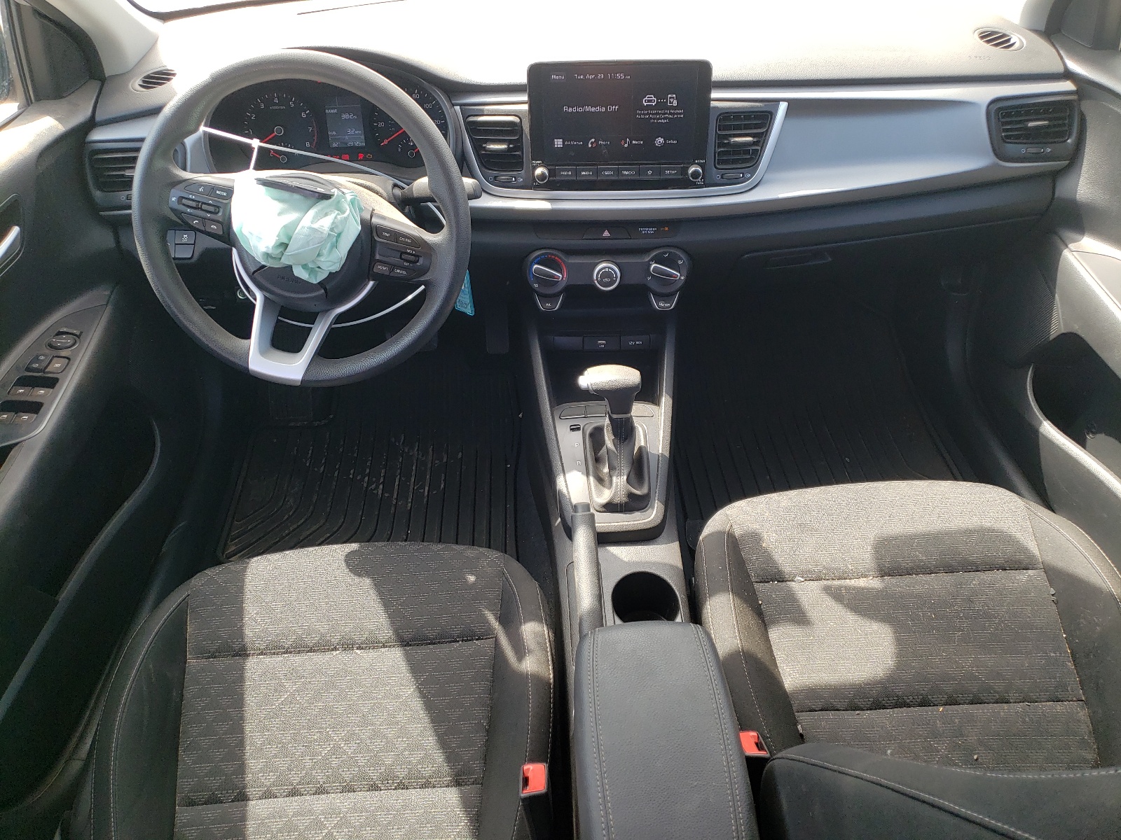 3KPA24AD9PE534395 2023 Kia Rio Lx