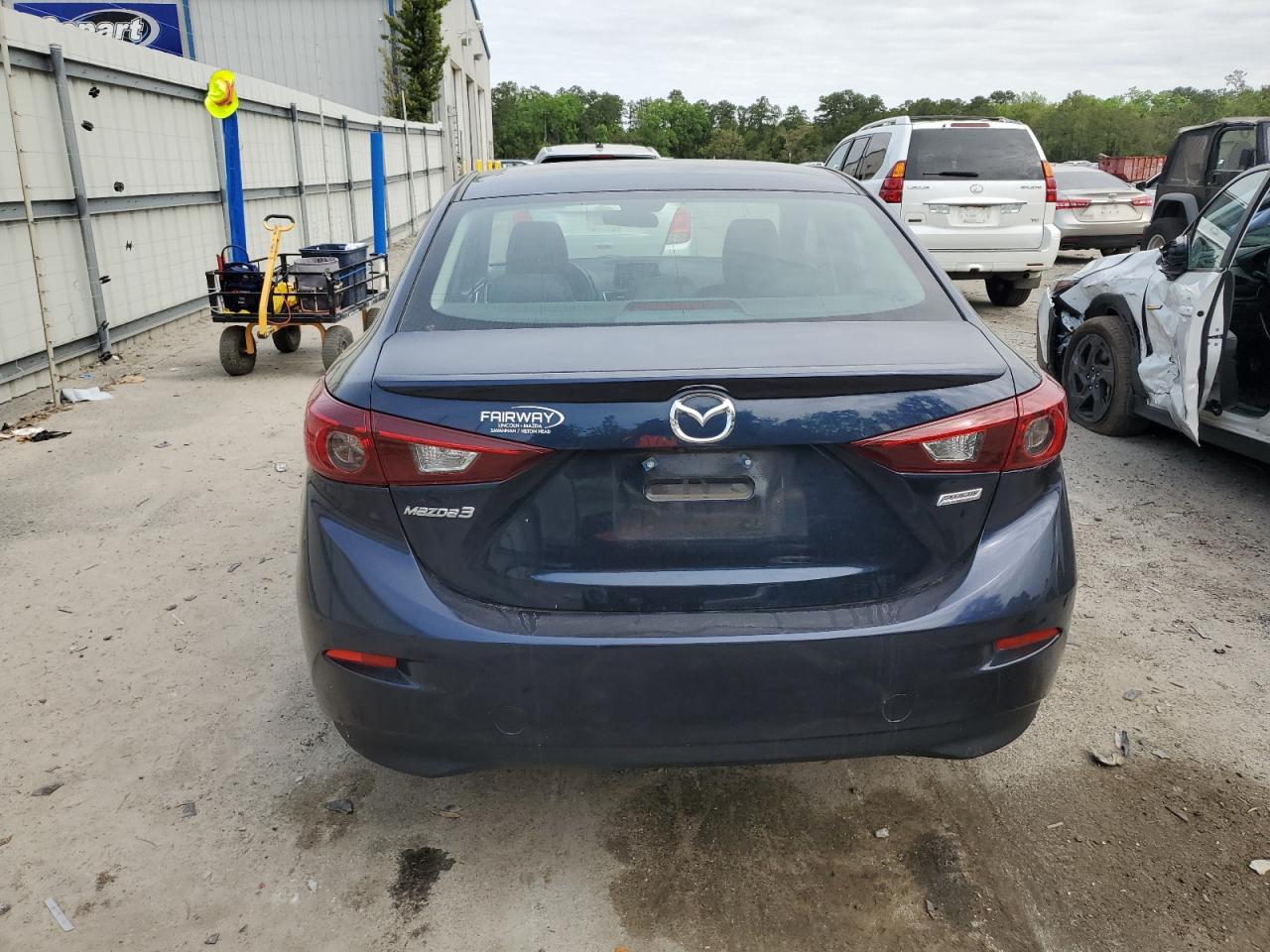 3MZBN1V36JM210990 2018 Mazda 3 Touring