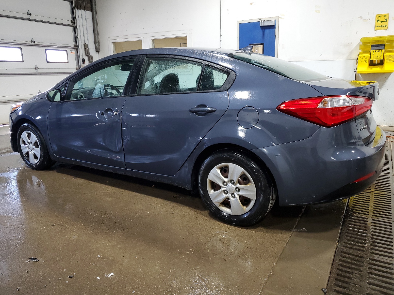 2016 Kia Forte Lx vin: KNAFK4A60G5476371