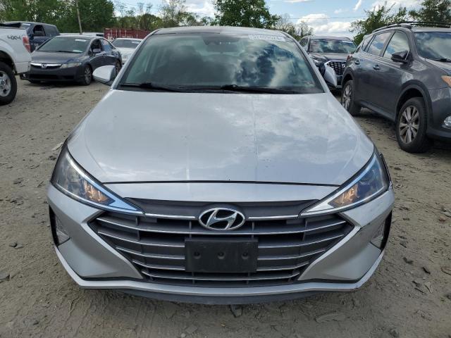  HYUNDAI ELANTRA 2019 Серебристый