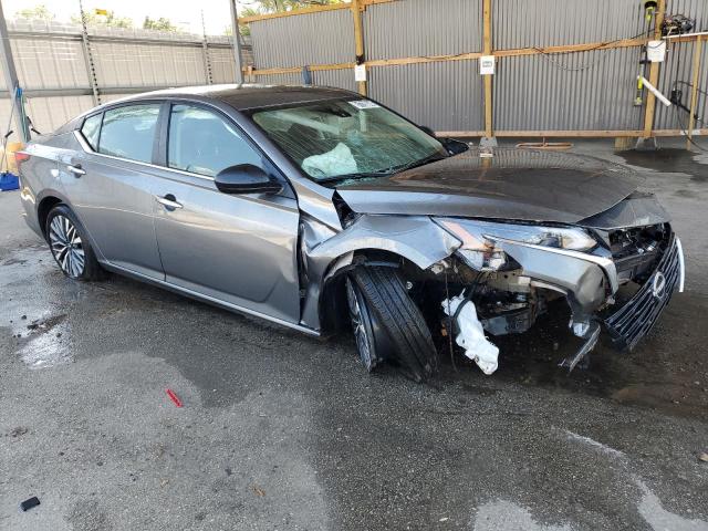 NISSAN ALTIMA 2024 Серый