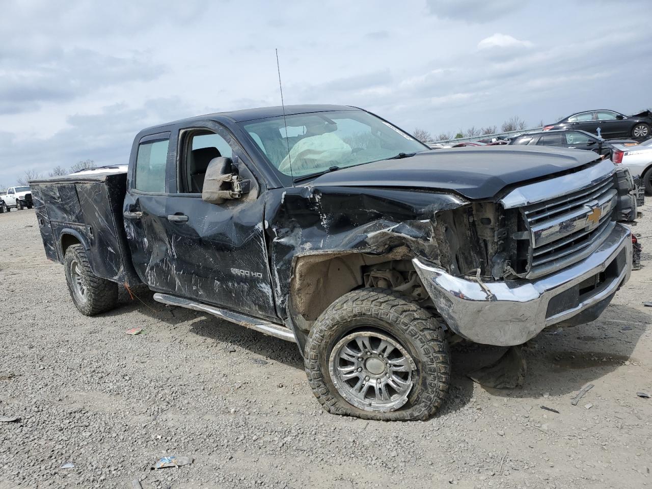 2015 Chevrolet Silverado - Image 4