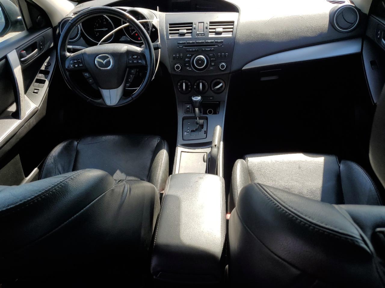 2012 Mazda 3 - Image 8