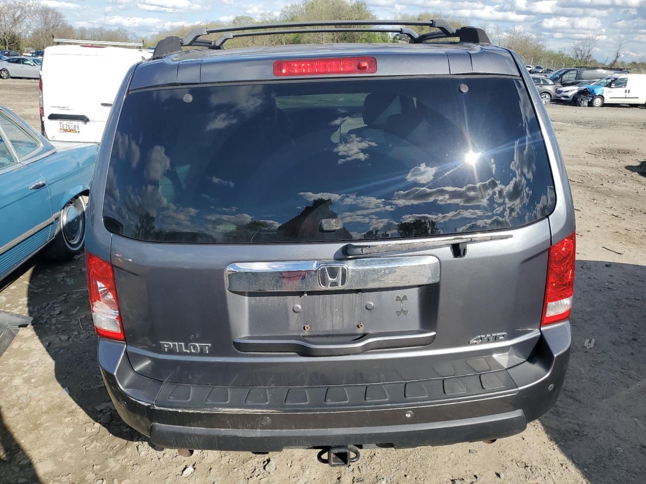 2011 Honda Pilot Lx VIN: 5FNYF4H20BB103809 Lot: 57816274
