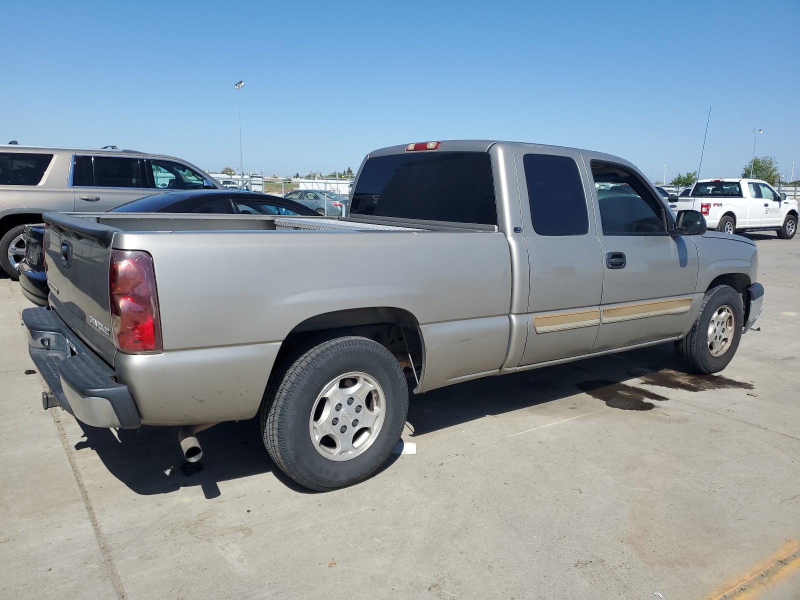 2GCEC19V831174828 2003 Chevrolet Silverado C1500