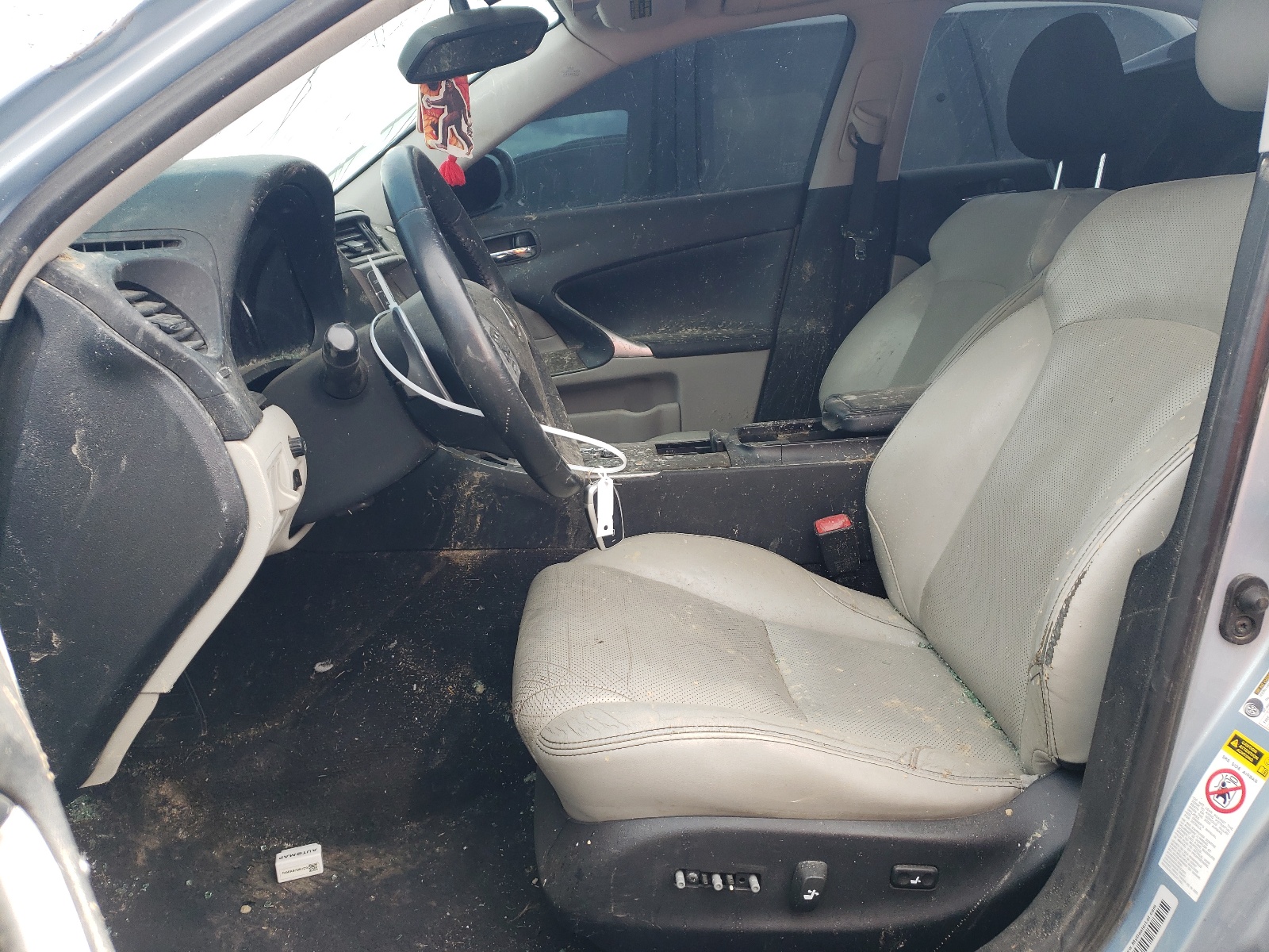 JTHCF5C27B5047200 2011 Lexus Is 250