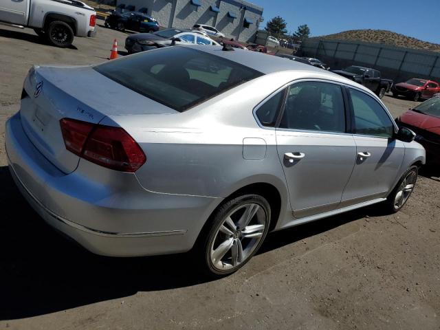  VOLKSWAGEN PASSAT 2013 Серебристый