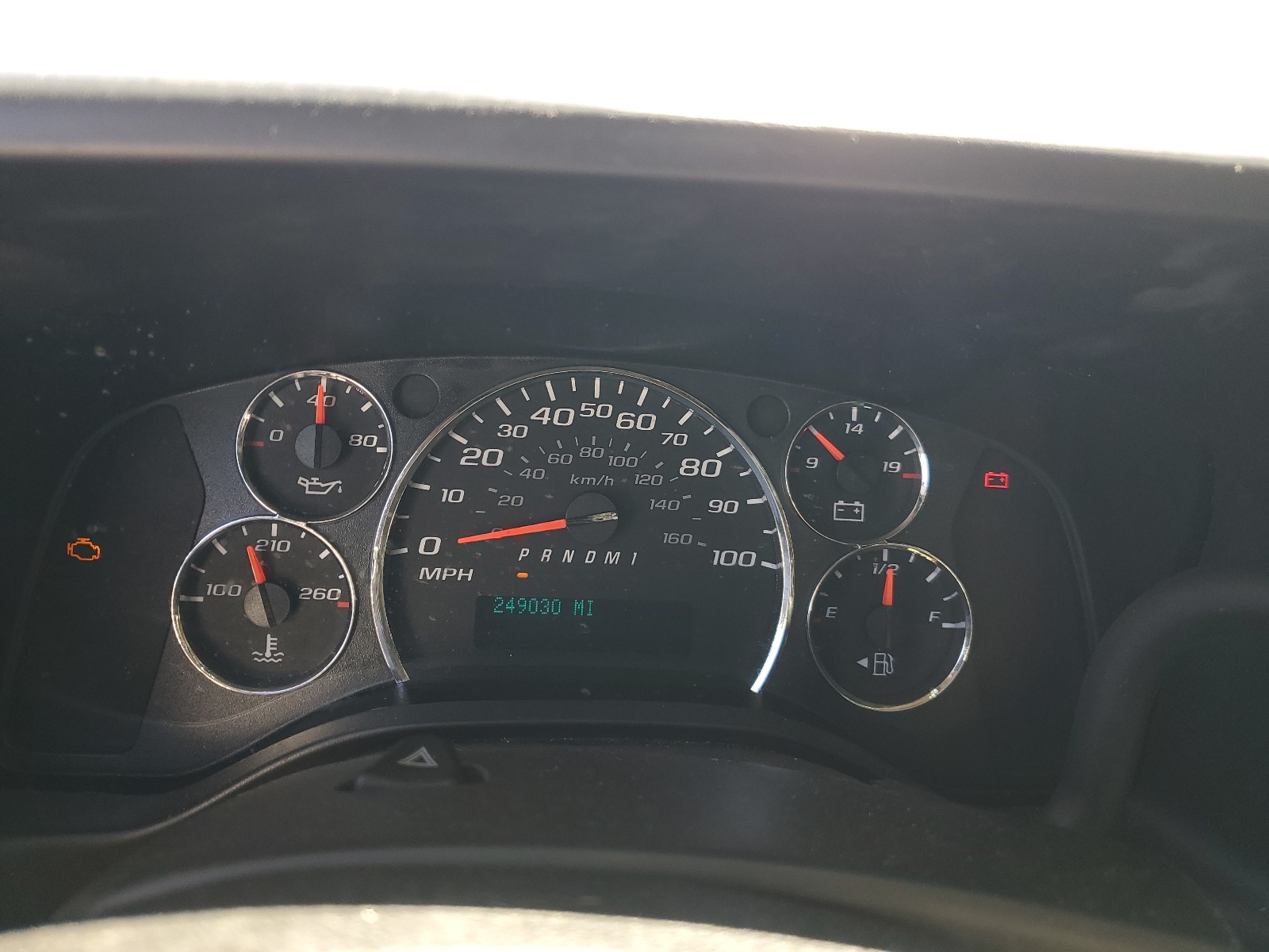 1GCWGAFF8H1118083 2017 Chevrolet Express G2500