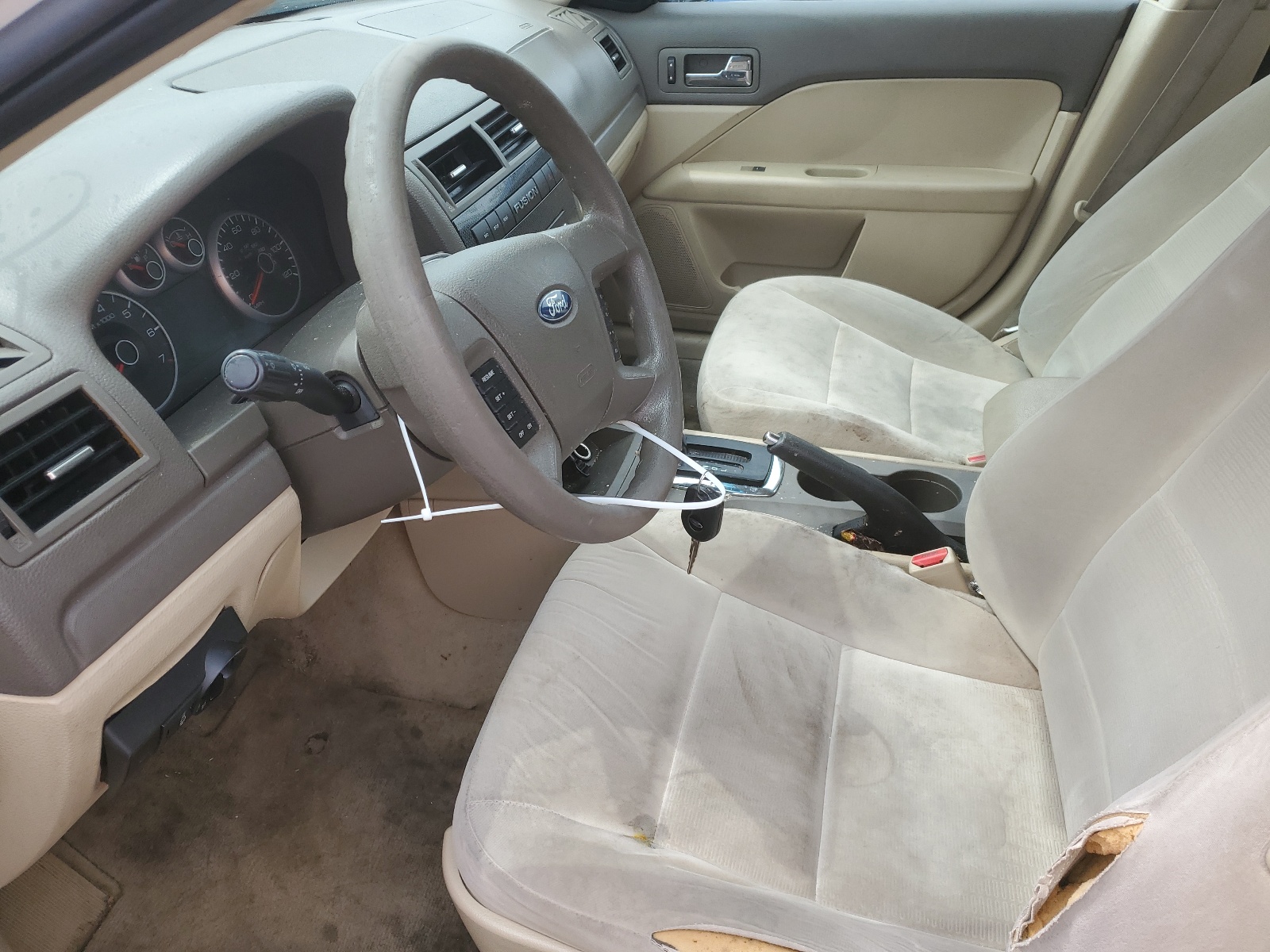 3FAHP07Z28R148221 2008 Ford Fusion Se