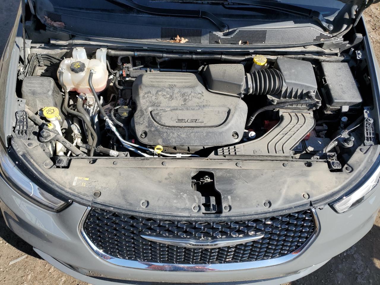 2021 Chrysler Pacifica - Image 12