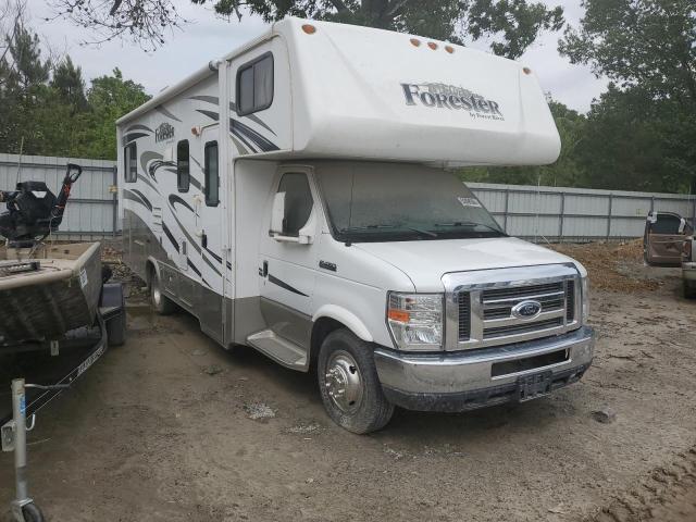 2013 Ford Econoline E450 Super Duty Cutaway Van