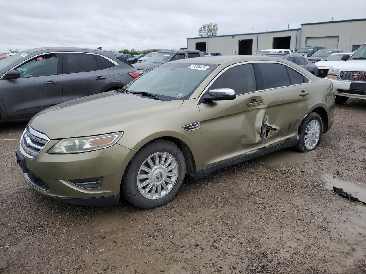 2013 Ford Taurus - Image 1