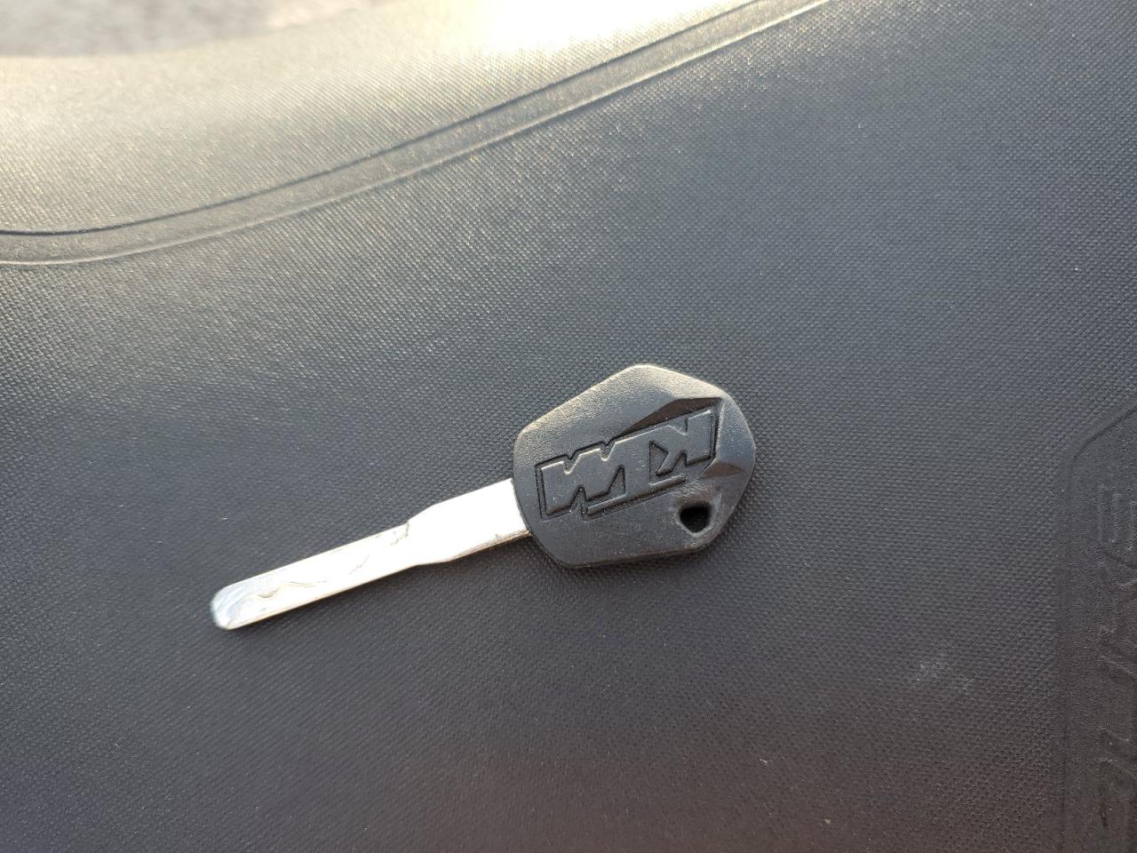 2017 Ktm 390 Duke VIN: MD2JYJ408HC285435 Lot: 49895794