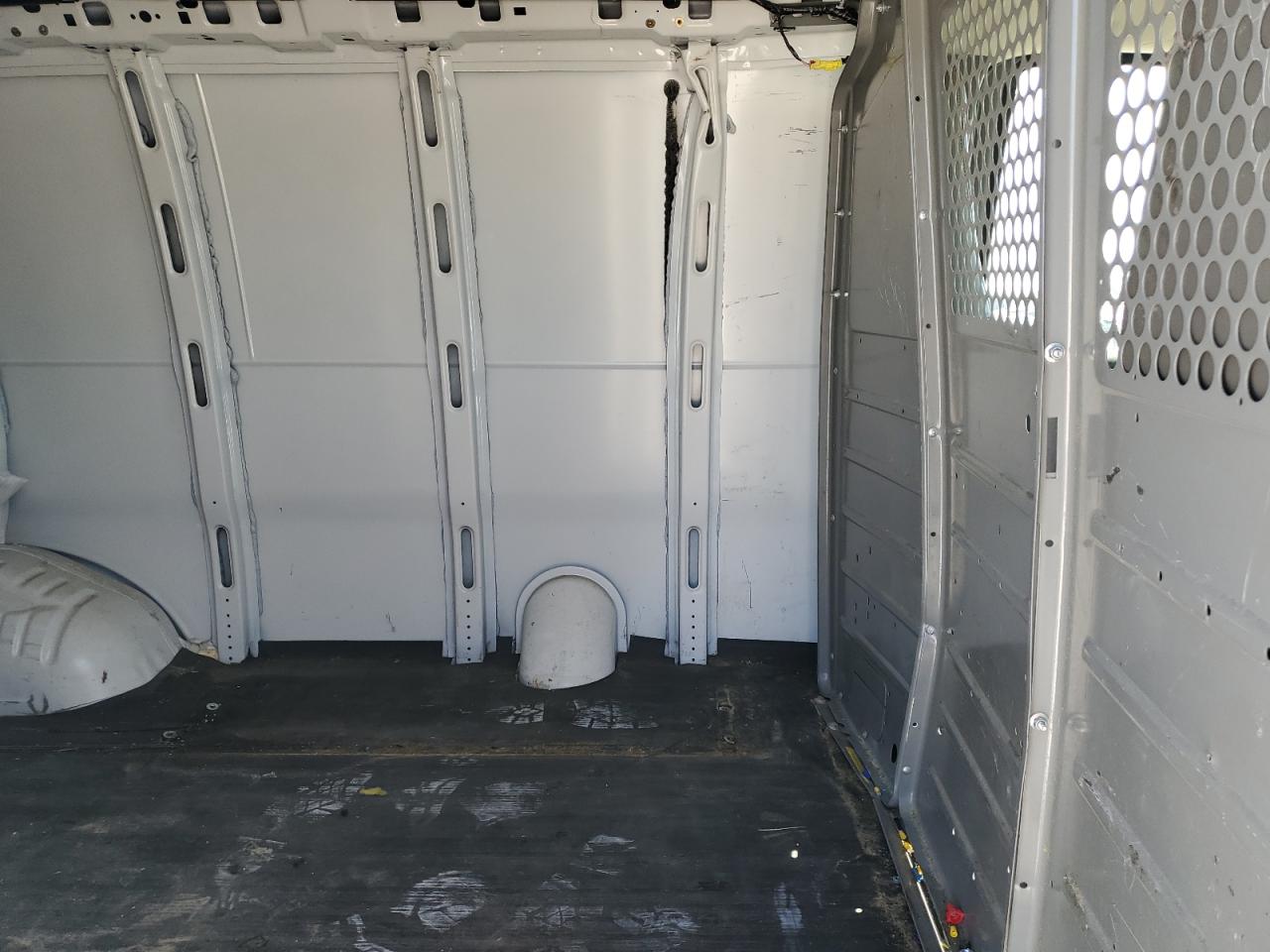 2019 Chevrolet Express G2500 VIN: 1GCWGAFG2K1318912 Lot: 51414774