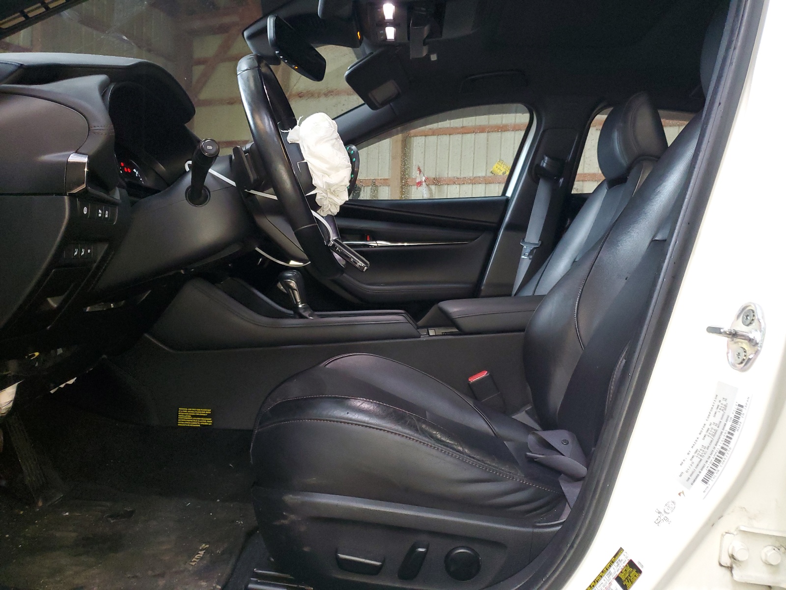 JM1BPAMM2L1164985 2020 Mazda 3 Preferred