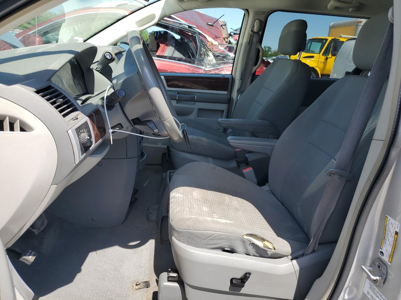 2010 Chrysler Town & Country Touring VIN: 2A4RR5DX9AR328763 Lot: 52708934