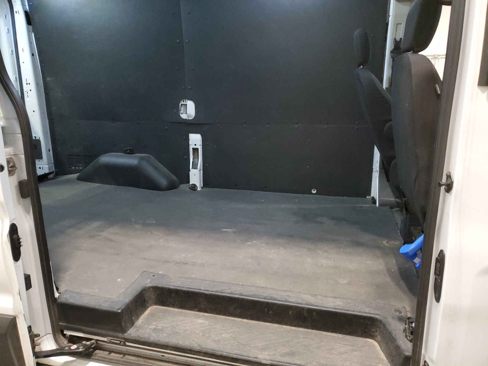 1FTBR2C89LKA81150 2020 Ford Transit T-250