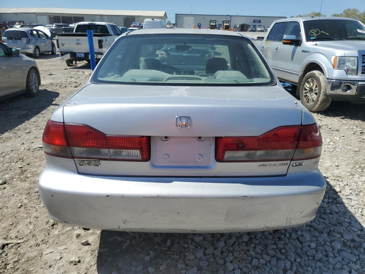 2001 Honda Accord Lx VIN: 1HGCG16411A083010 Lot: 51629764