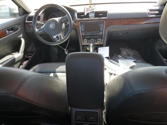  VOLKSWAGEN PASSAT 2013 Серебристый