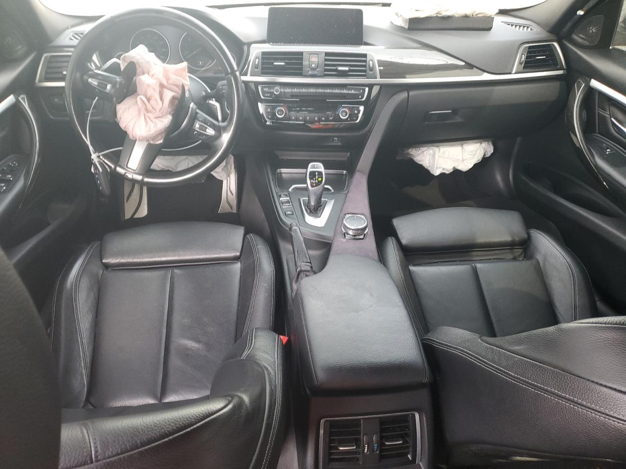 WBA8B7G31HNU37717 2017 BMW 340 Xi