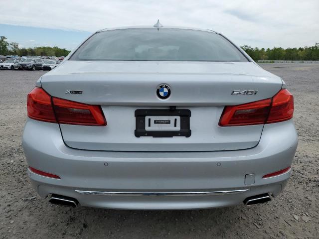  BMW 5 SERIES 2017 Серебристый