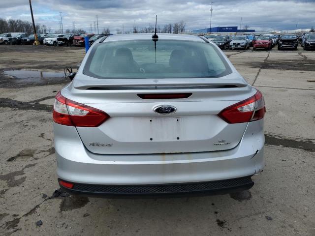  FORD FOCUS 2012 Серебристый