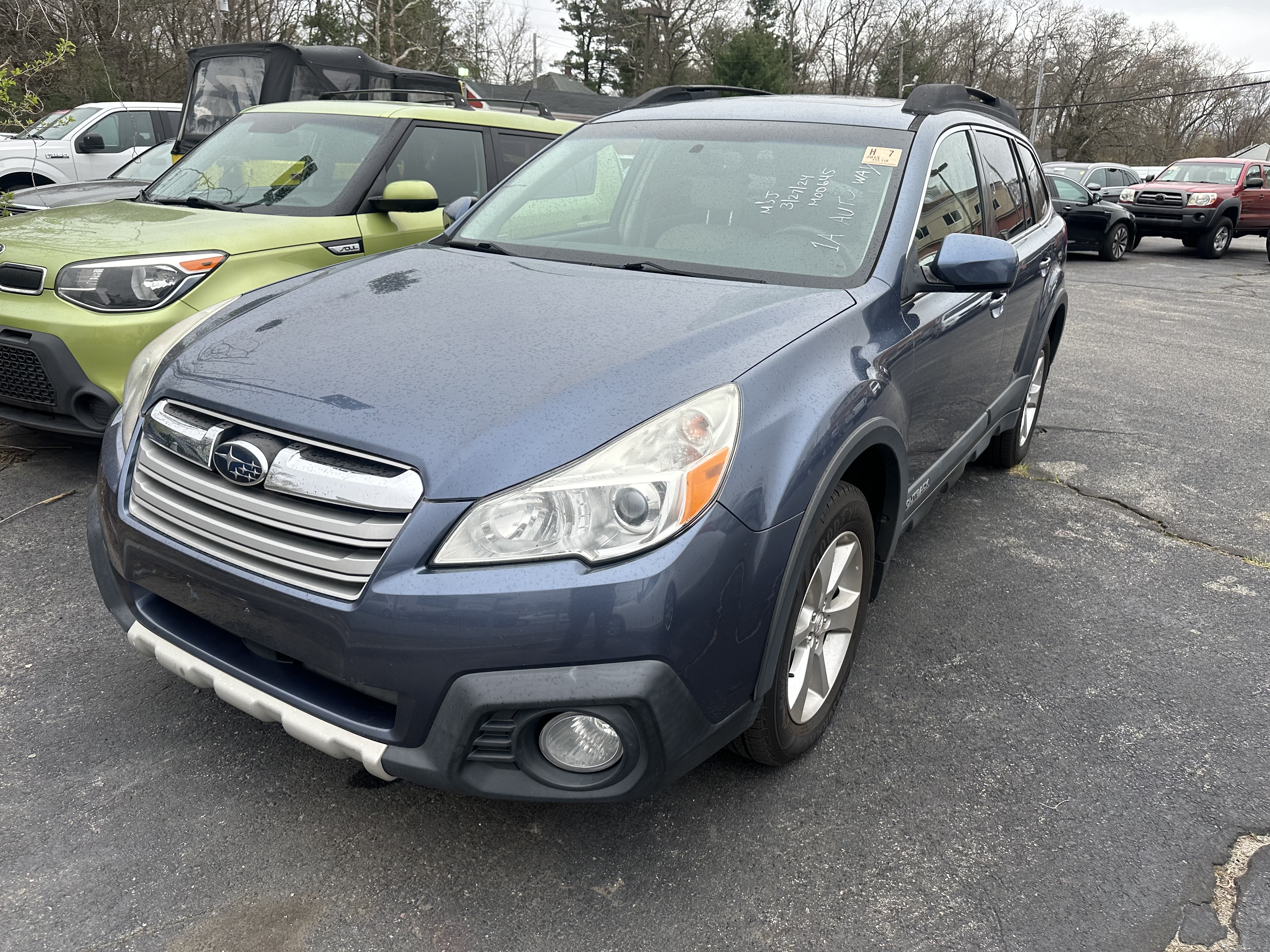 2013 Subaru Outback 2.5I Limited vin: 4S4BRBKC4D3220792