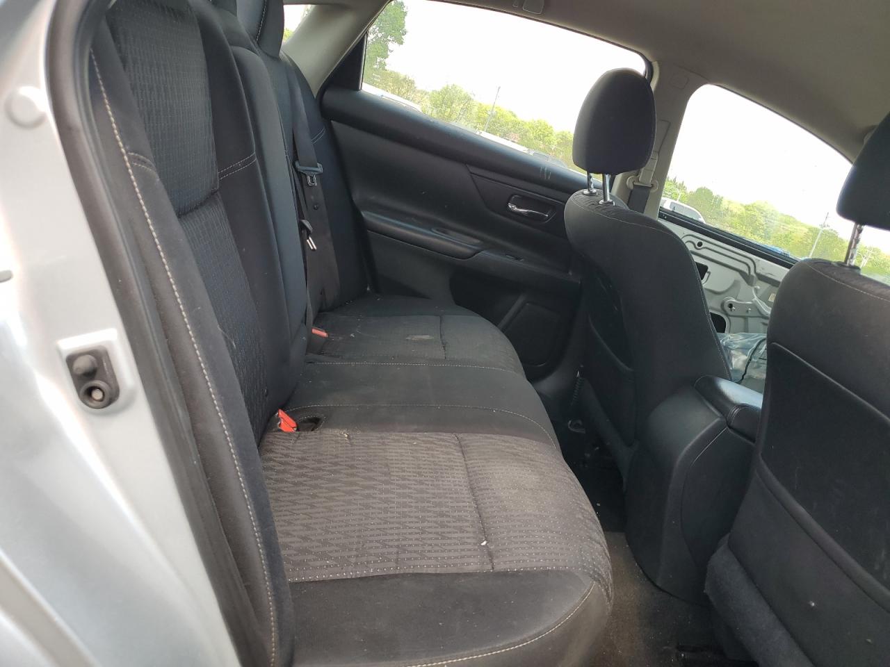2017 Nissan Altima 2.5 VIN: 1N4AL3AP7HN322132 Lot: 52904694