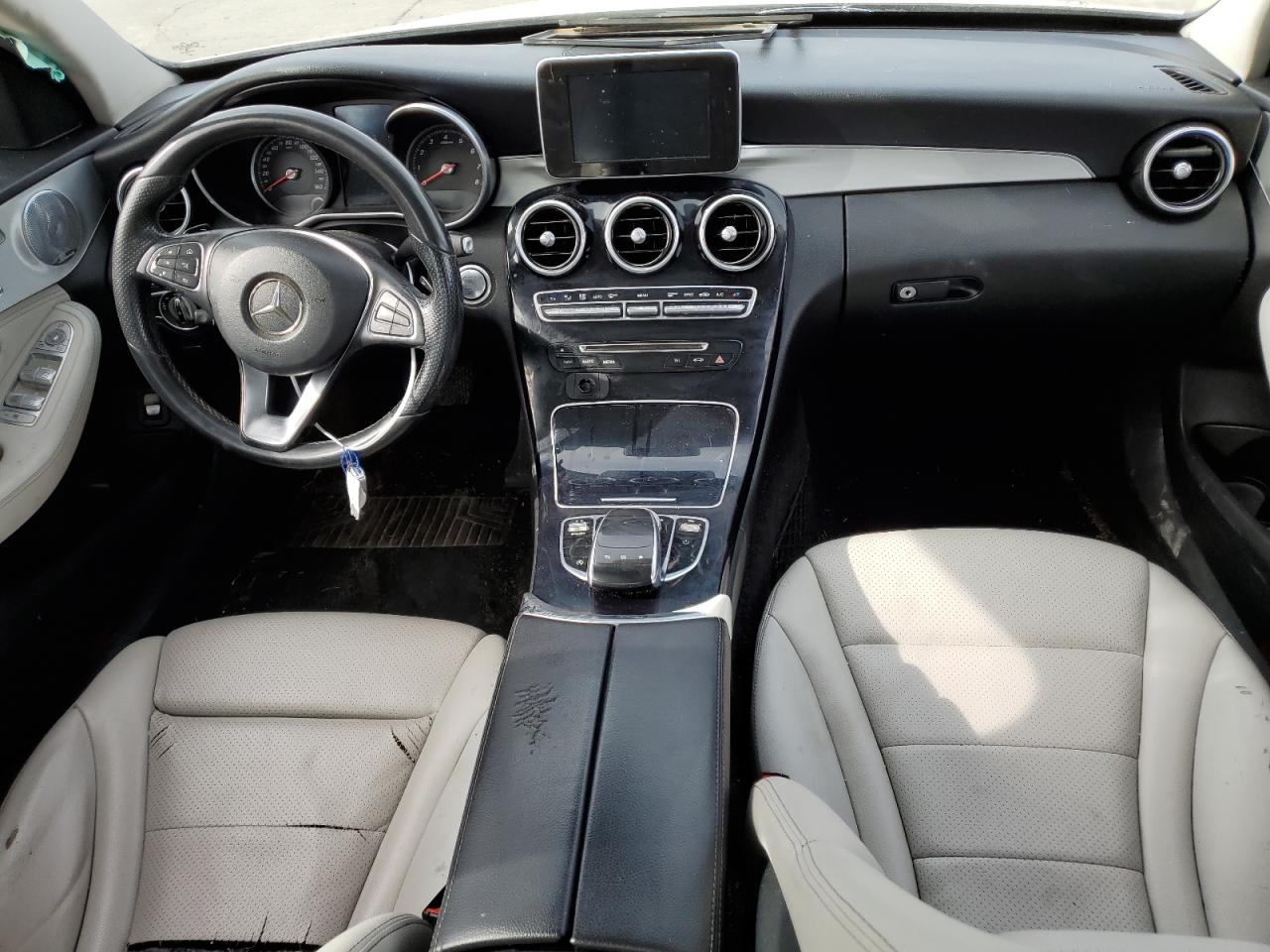 2016 Mercedes-Benz C 300 VIN: 55SWF4JB7GU122977 Lot: 51220624