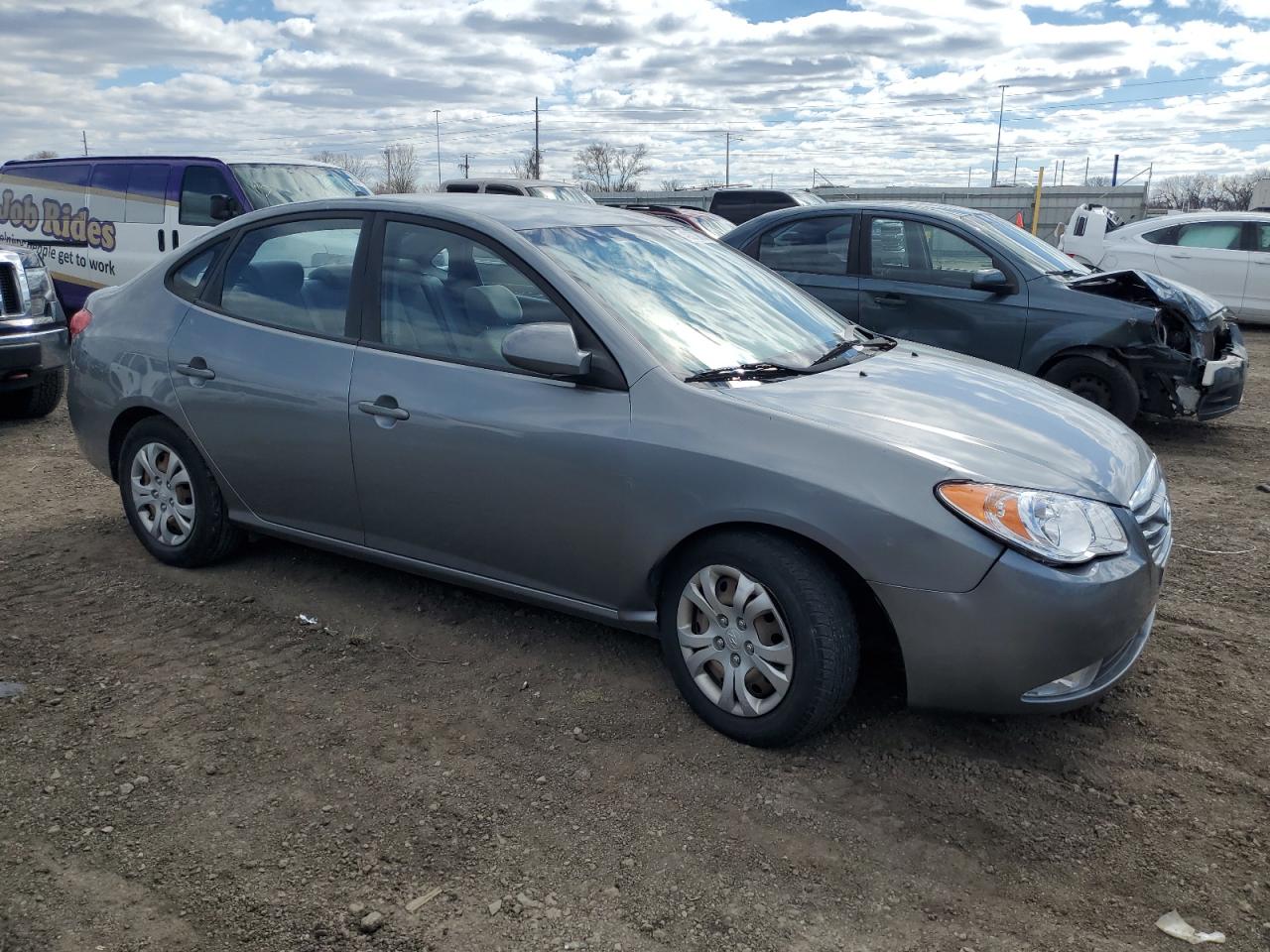 2010 Hyundai Elantra - Image 4