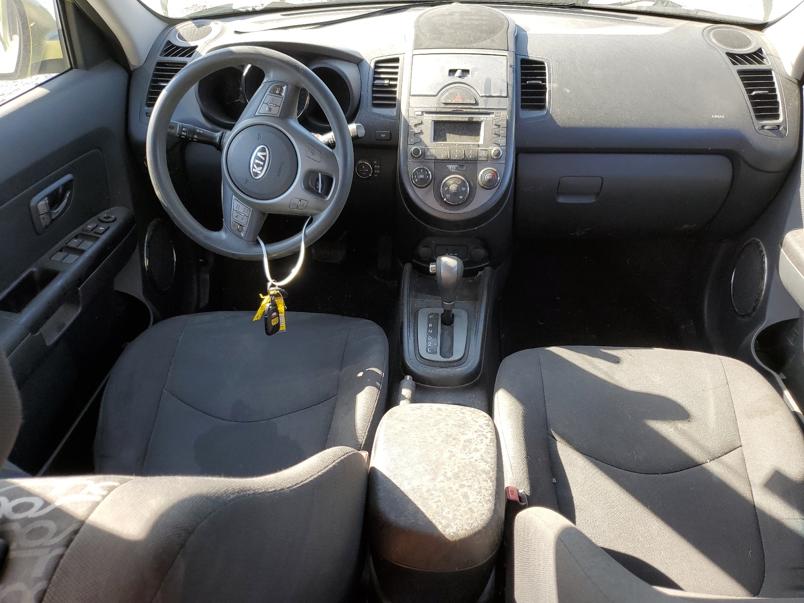 KNDJT2A23A7104126 2010 Kia Soul +