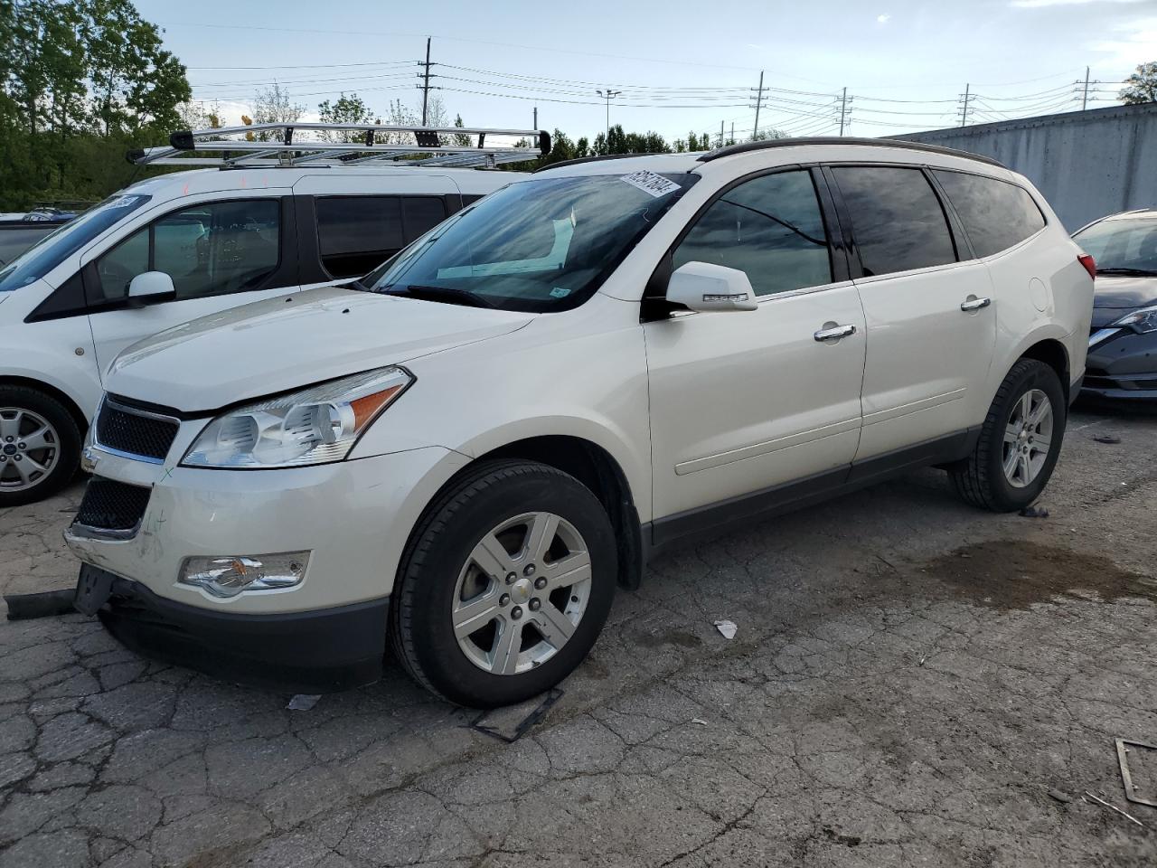 2011 Chevrolet Traverse Lt for Sale in Sikeston, MO - Front End