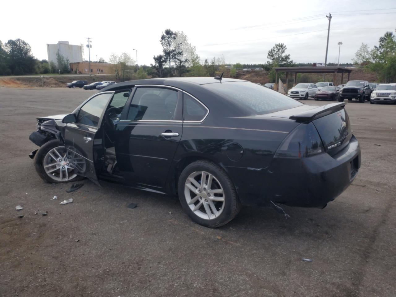 2016 Chevrolet Impala - Image 2