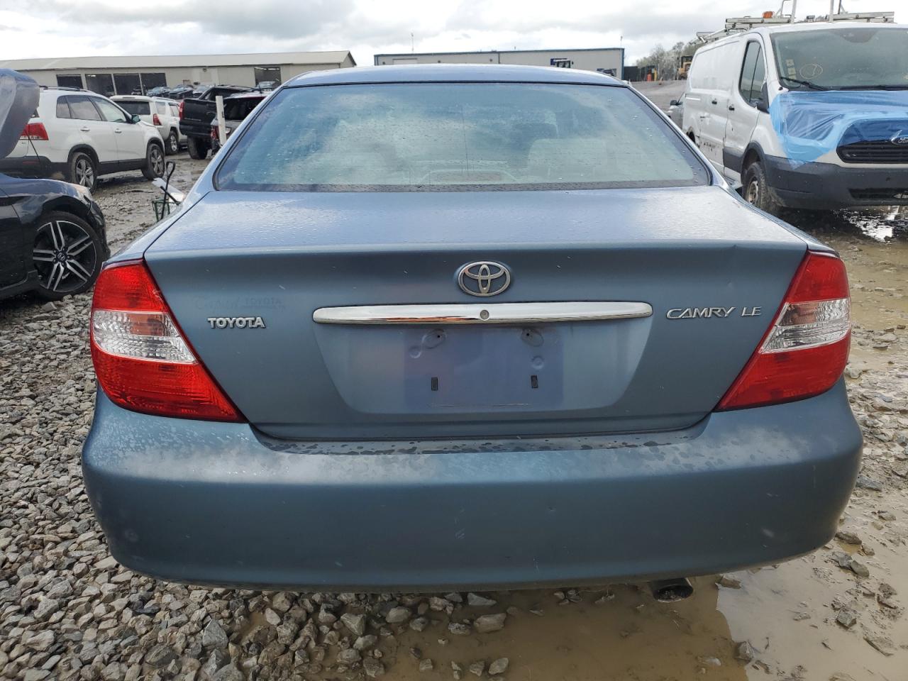 2002 Toyota Camry Le VIN: 4T1BE32KX2U573666 Lot: 65330894