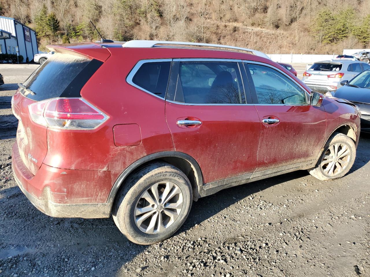 2016 Nissan Rogue - Image 3