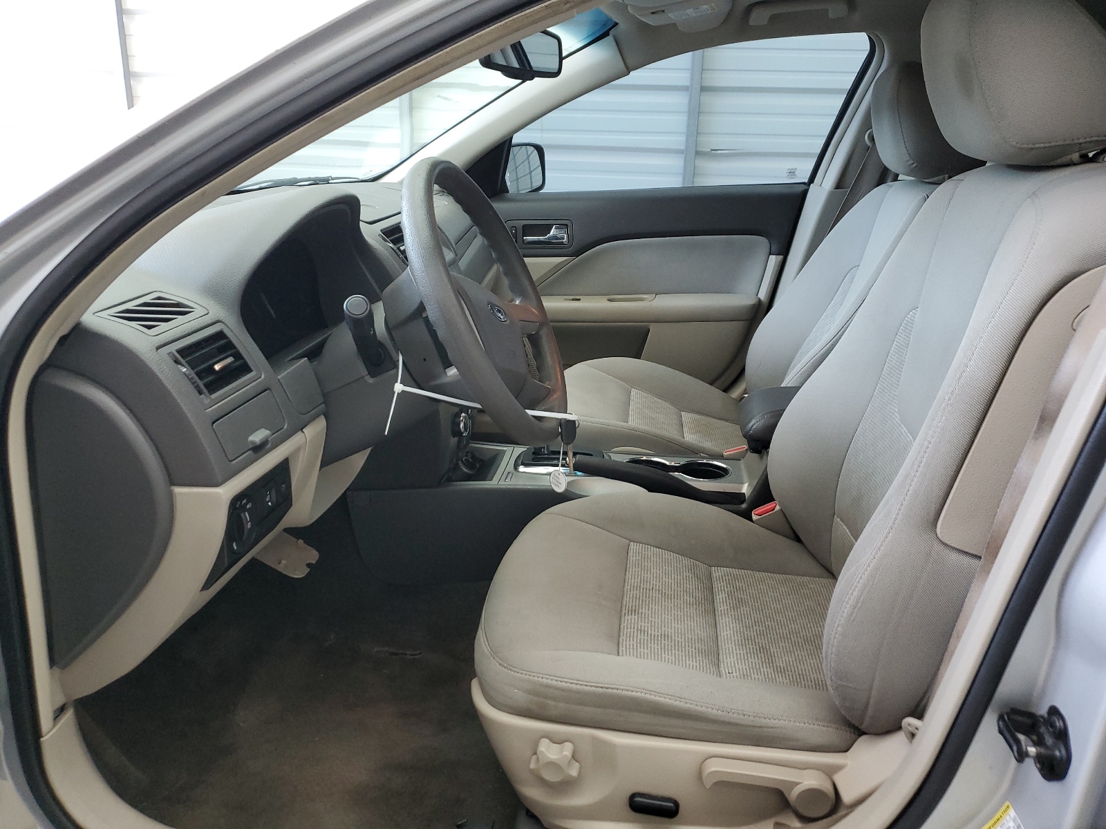 3FAHP0HA7AR213840 2010 Ford Fusion Se