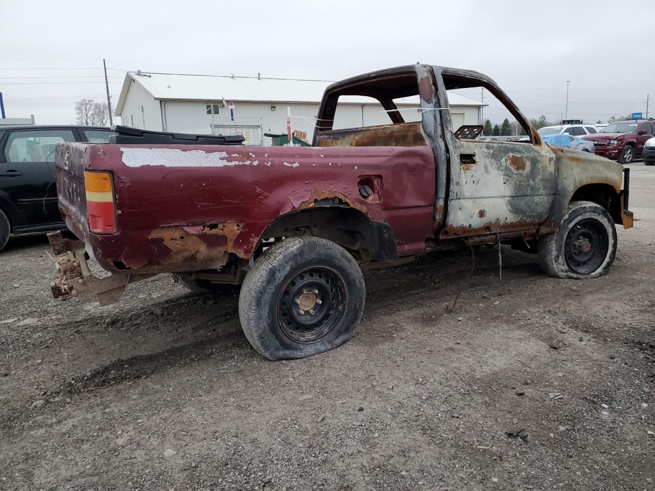 1991 Toyota Pickup 1/2 Ton Short Wheelbase Dlx VIN: JT4RN01P7M7052226 Lot: 47912664