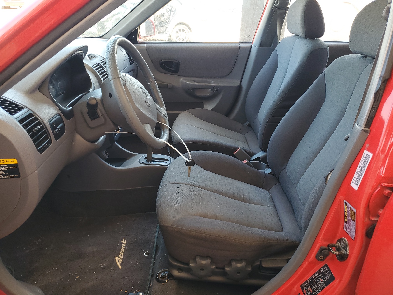 KMHCG45C65U672627 2005 Hyundai Accent Gl