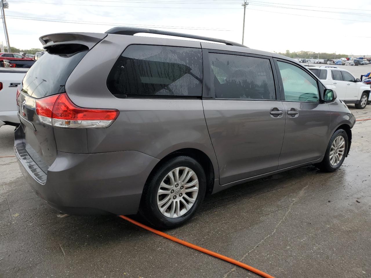 2013 Toyota Sienna Xle VIN: 5TDYK3DCXDS326264 Lot: 49444514