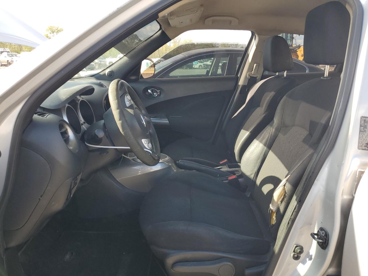 2014 Nissan Juke S VIN: JN8AF5MR7ET358263 Lot: 49633744