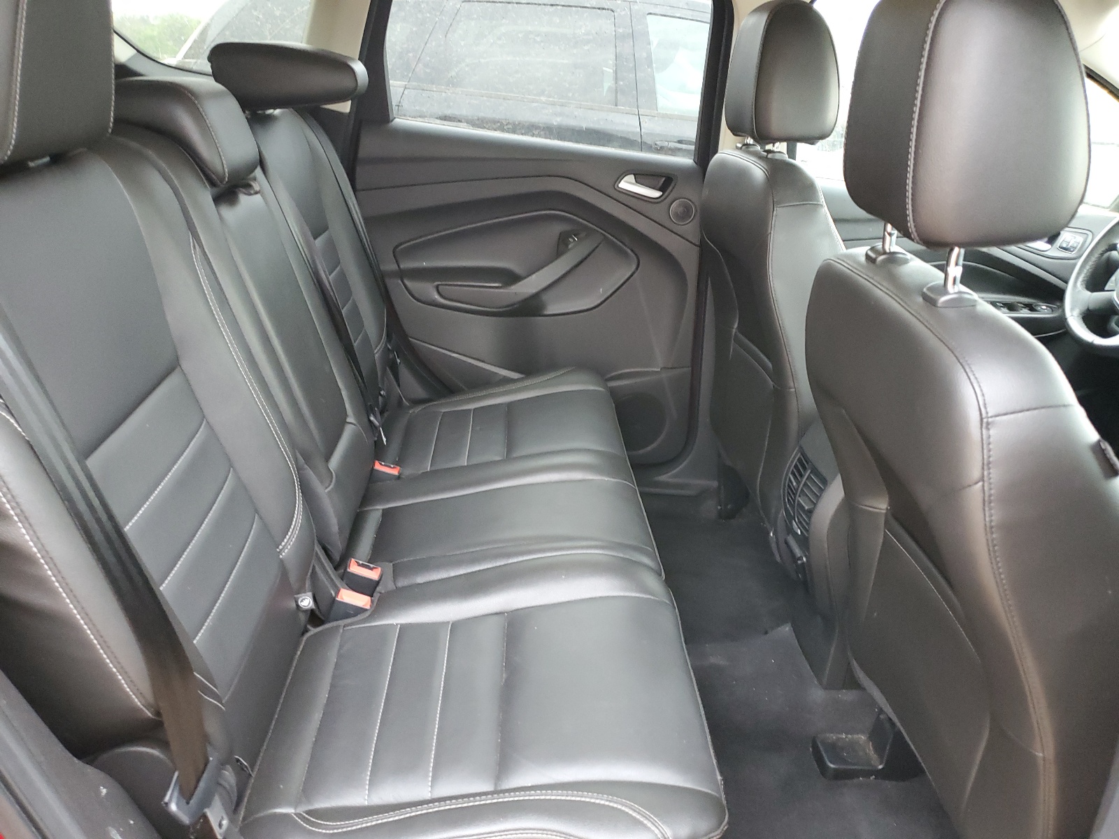 1FMCU9JX6FUA38914 2015 Ford Escape Titanium