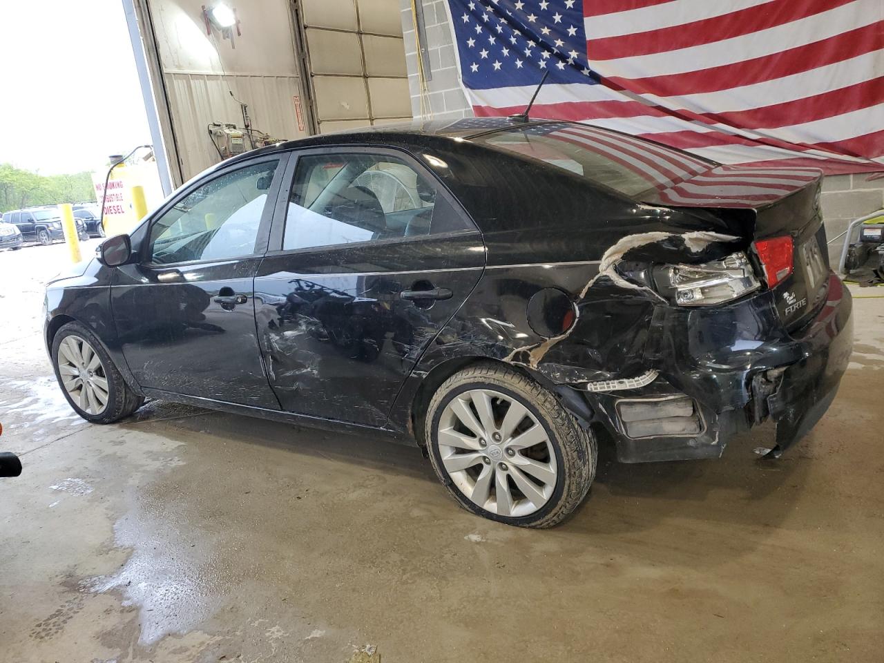 2010 Kia Forte - Image 2
