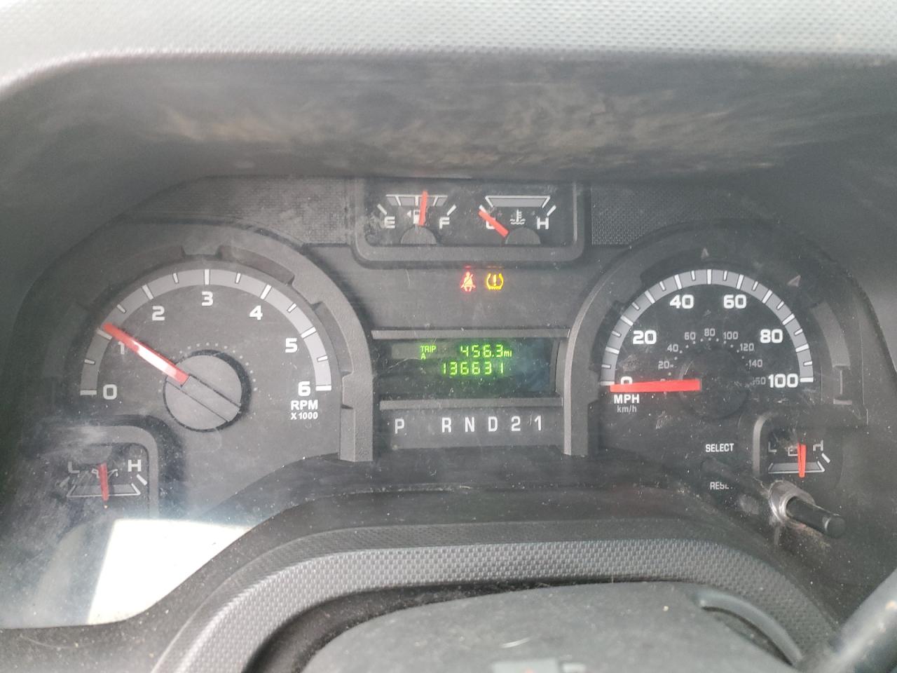 2013 Ford Econoline E250 Van VIN: 1FTNE2EW2DDA67083 Lot: 48618094