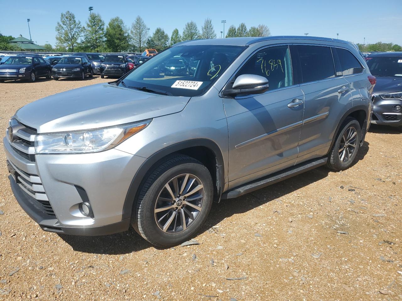 2018 Toyota Highlander Se VIN: 5TDJZRFH9JS557290 Lot: 51522724