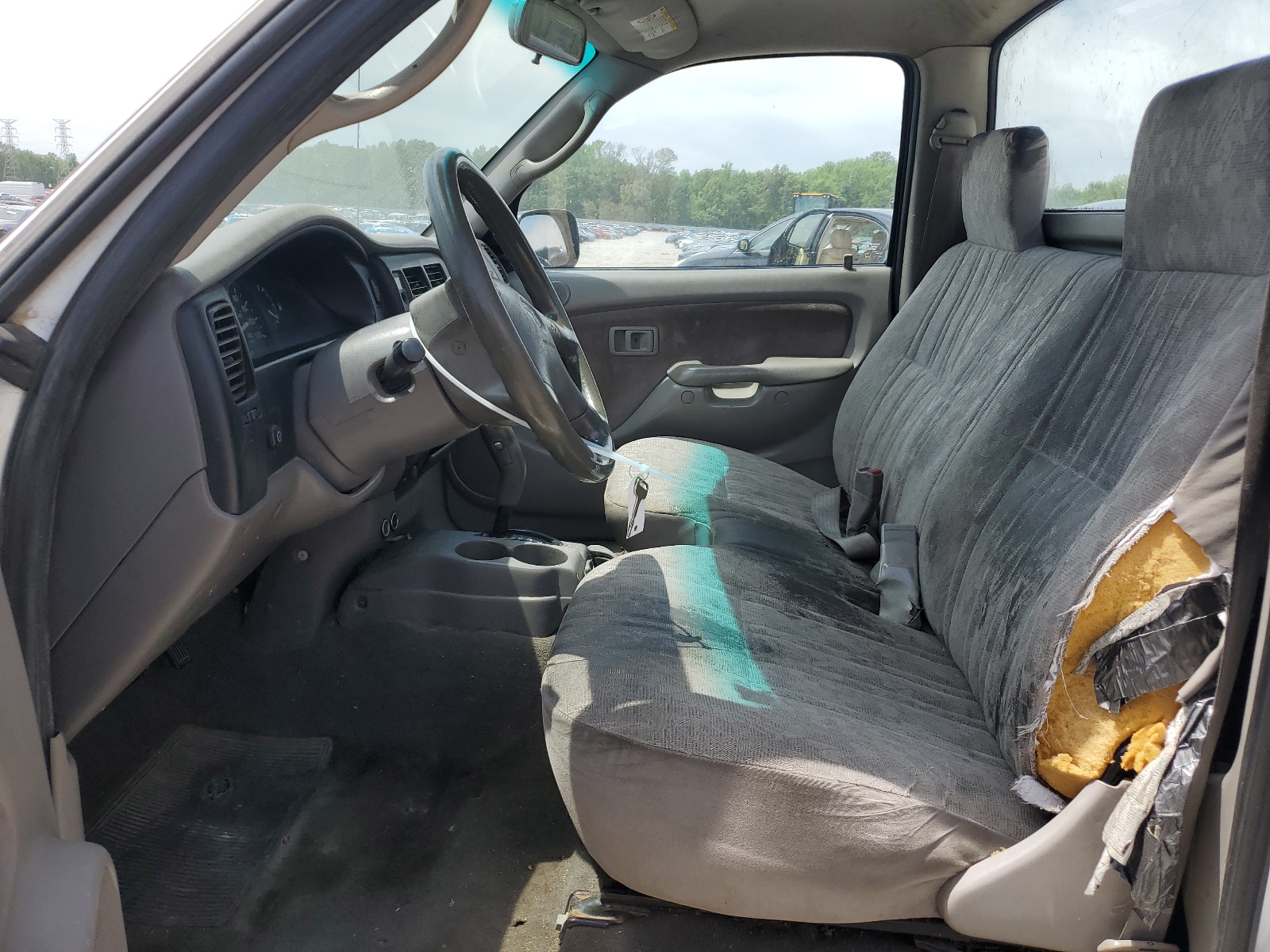 5TENL42N42Z021157 2002 Toyota Tacoma