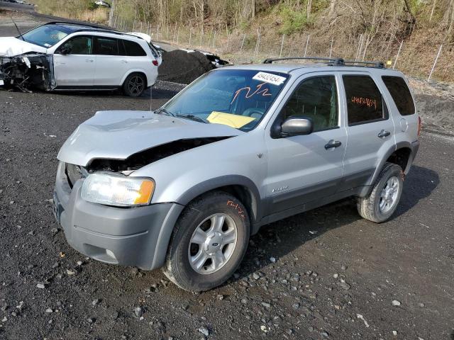 Marlboro, NY에서 판매 중인 2002 Ford Escape Xlt - Undercarriage