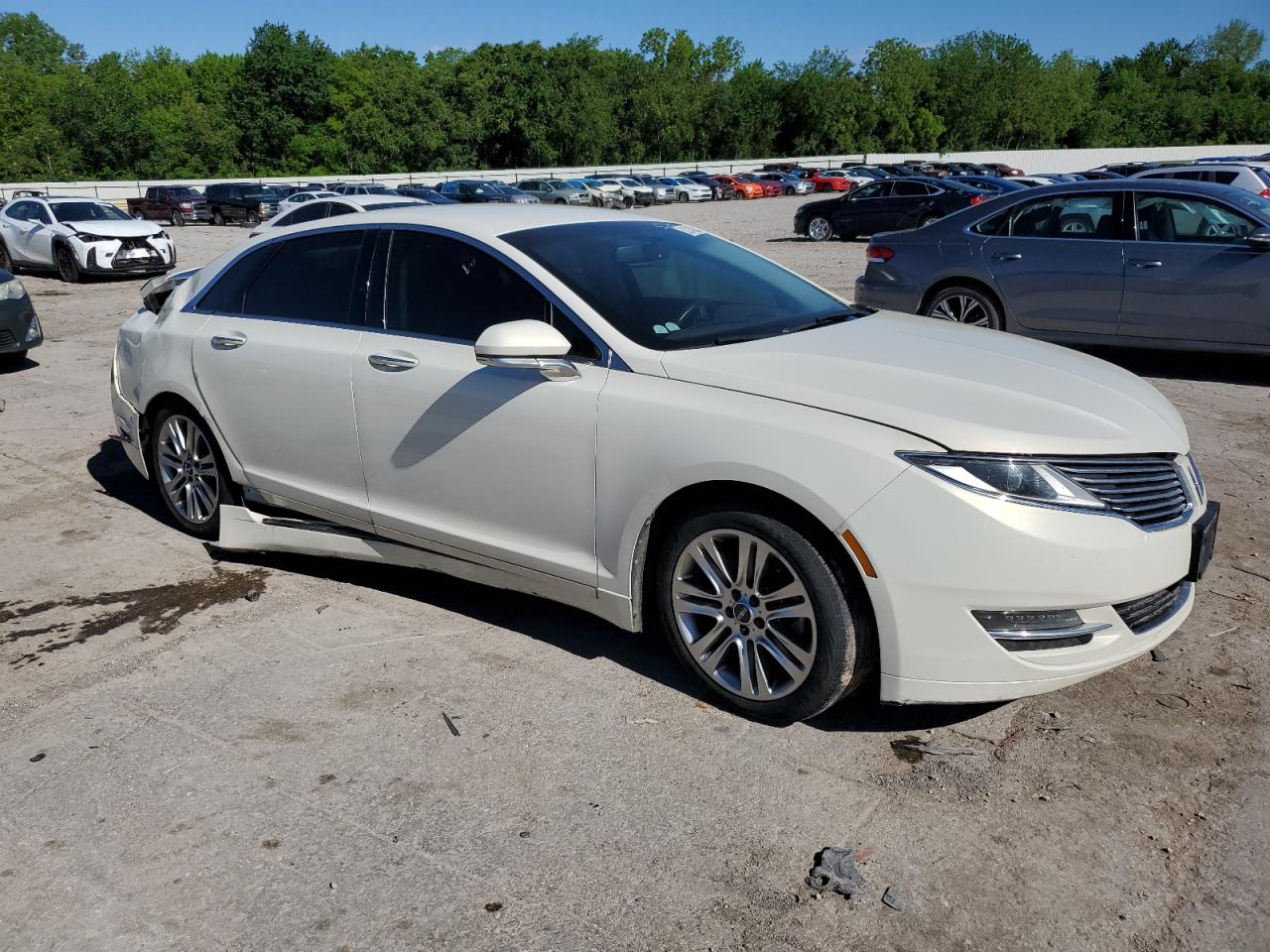 2013 Lincoln MKZ - Image 4