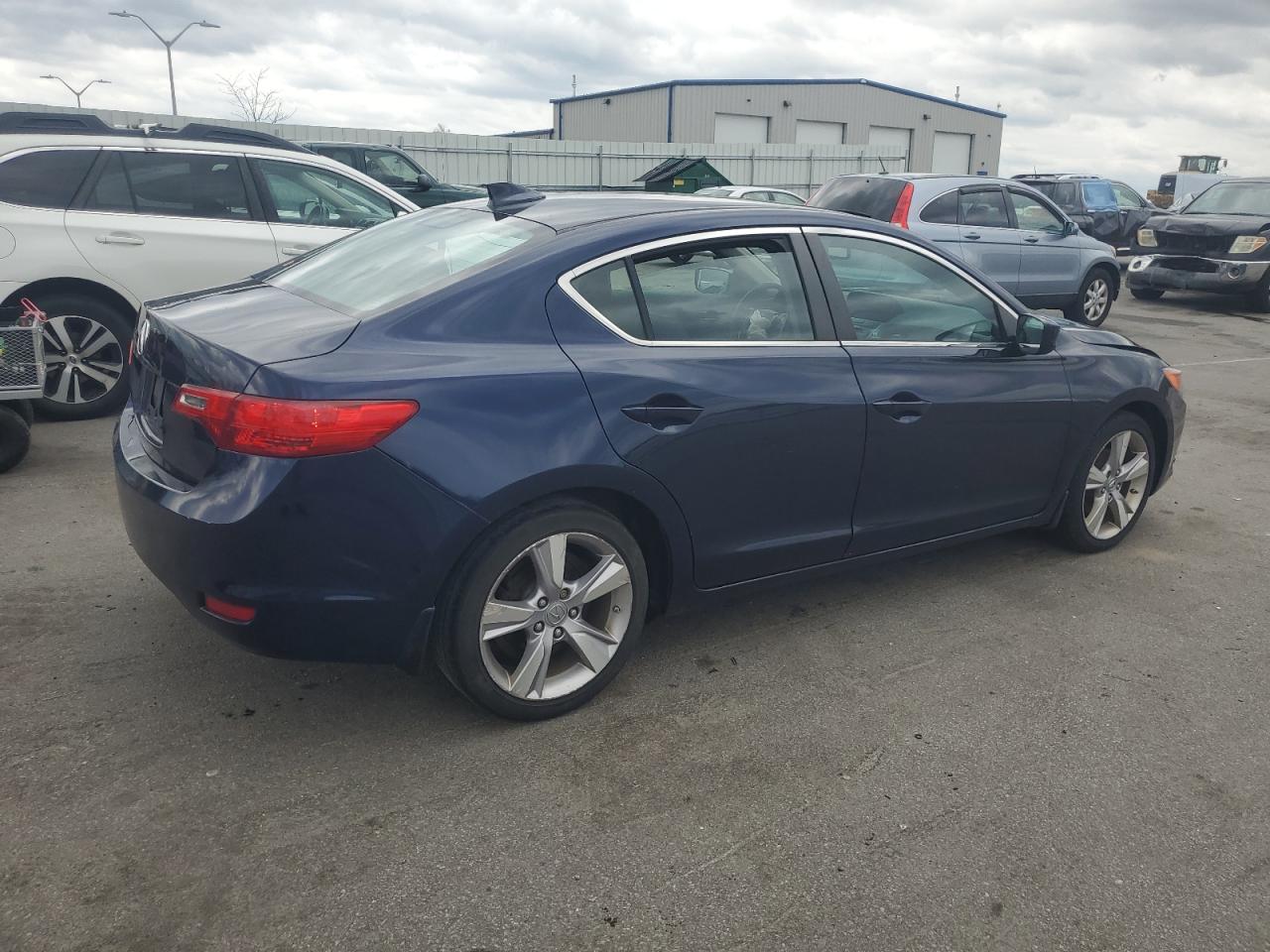 2013 Acura ILX - Image 3