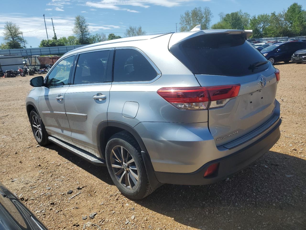 2018 Toyota Highlander Se VIN: 5TDJZRFH9JS557290 Lot: 51522724