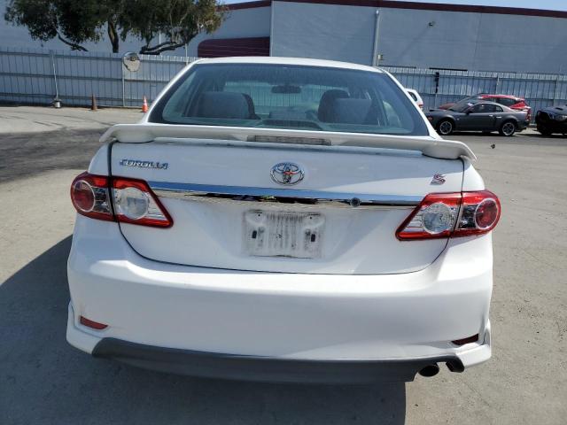 Седаны TOYOTA COROLLA 2012 Белый